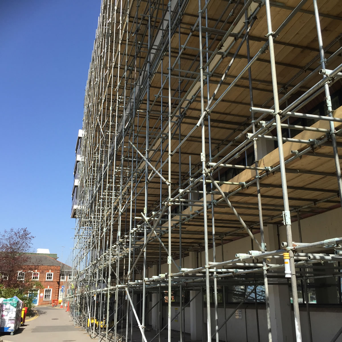 Commercial scaffolding project