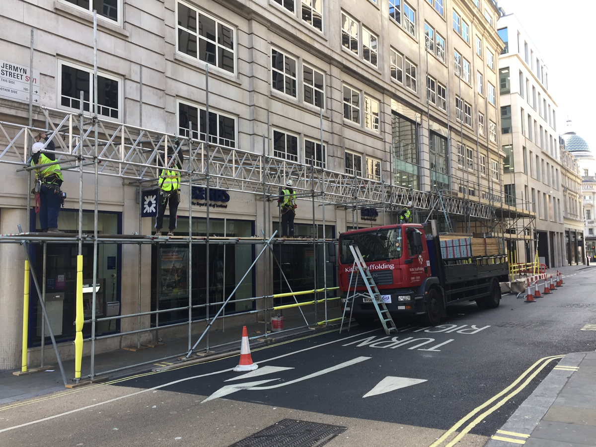 Commercial scaffolding project